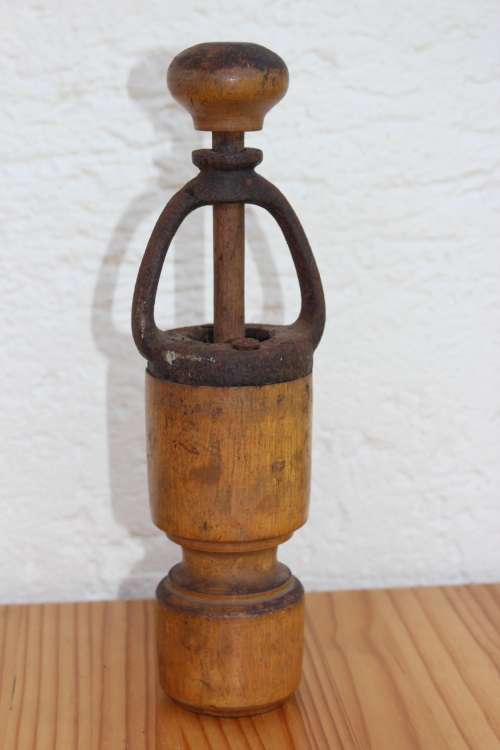 Antique Boer War Trench art Shell Loader made of yellowwood and cast iron 23.6cm tall