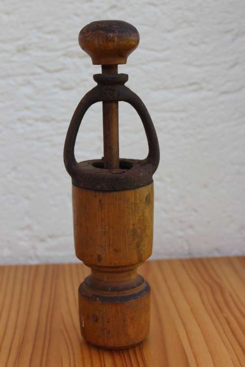 Antique Boer War Trench art Shell Loader made of yellowwood and cast iron 23.6cm tall