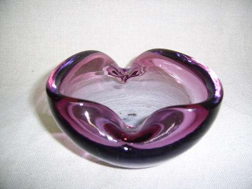 Beautiful Murano Glass ashtray - R1 No Reserve