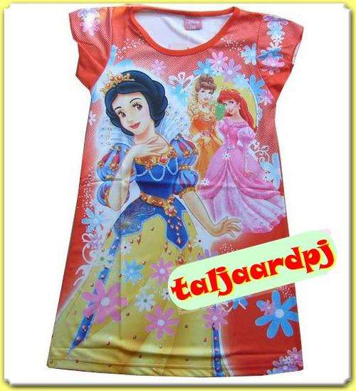 NEW Princess Snow White Pagenat beautiful dress S