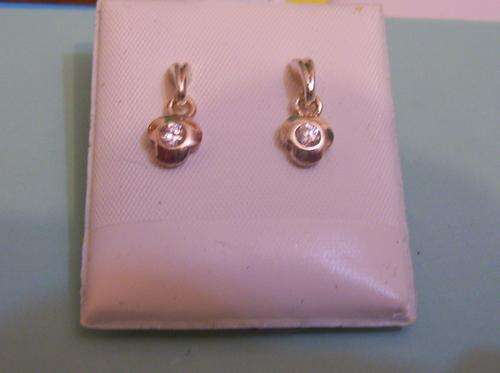 **PRETTY feminine Sterling Silver earrings with simulated Diamonds
