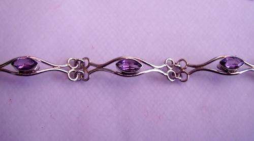 PRETTY feminine AMETHYST stones bracelet set in Sterling Silver