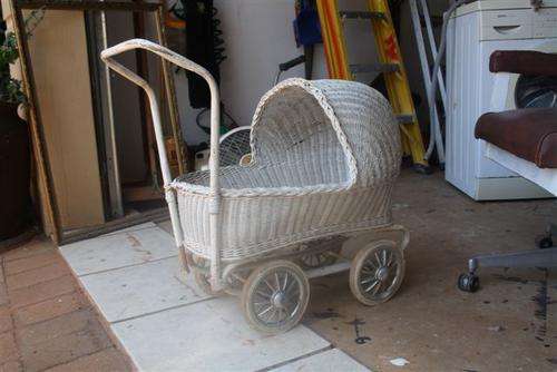 Wicker dolls pram