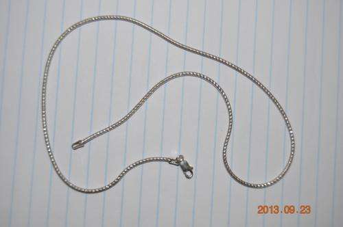 CRAZY START R1 !!!! GORGEOUS STERLING SILVER NECKLACE