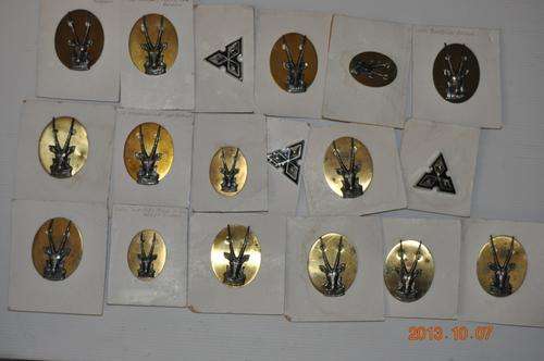 CRAZY START R1 !!!!.COLLECTION OF 17 SWA BAGES!!!!