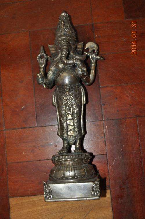 BEAUTIFUL!!!! BIG SILVERPLATED FIGURINE OF GENESHE!!!!