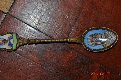 CURIOS ENAMELED HAND PAINTED TEA SPOON