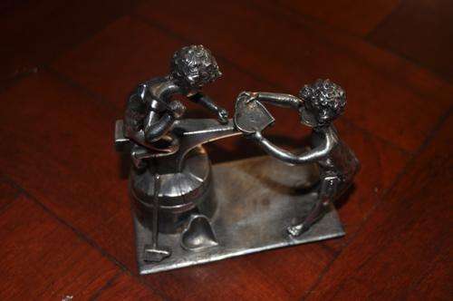 GORGEOUS LATE 19 CENTURY VICTORIAN FIGURINE OF CHERUBS