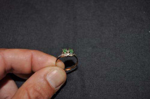 AMAZING 9CT EMERALD AND DIAMOND GOLDEN RING