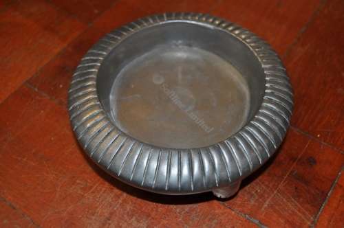 STUNNNG VERY HEAVY CARROL BOYES ASHTRAY