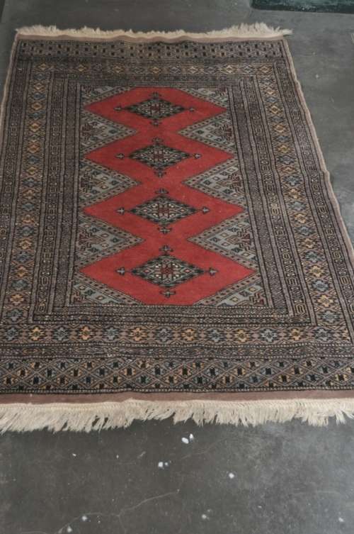 BEAUTIFUL HANDMADE PERSIAN CARPET 93X148CM