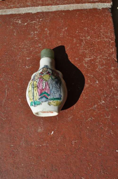 EARLY XX CENTURY CHINESE PERFUME BOTTLE