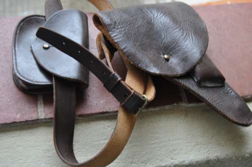 WW1  Walter p38  POUCH  ON THE BELT