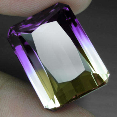 CAPTIVATING OCTAGONAL WHITE/YELLOW AND PURPLE AMETRINE - 21.10ct