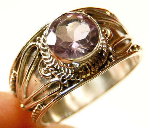 AMETHYST .925 STERLING SILVER RING SIZE 9