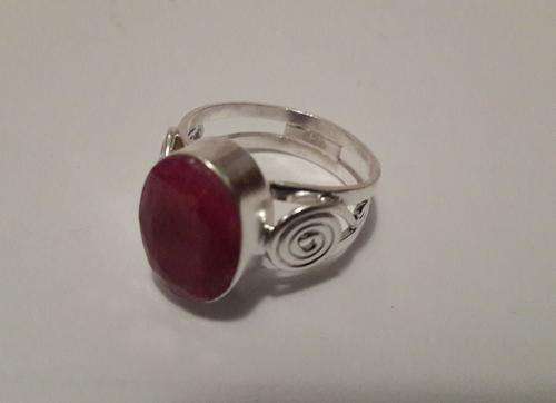 RUBY .925 STERLING SILVER RING SIZE 7