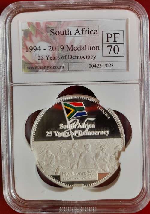 SA 1994  2019 CAPE MINT SILVER 25 YEARS OF DEMOCRACY MEDAL SANGS GRADED PROOF 70!!!! PERFECT!!!!!