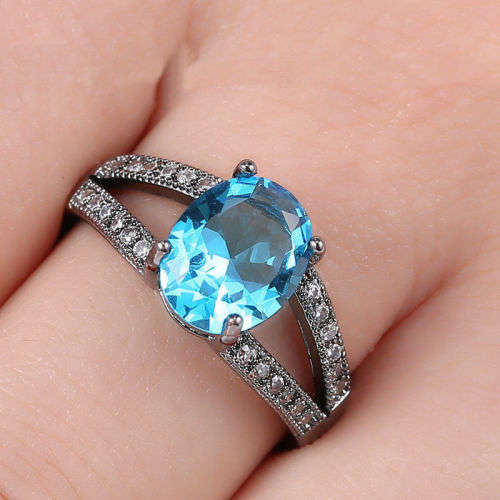 Stunning Black & Blue Crystal Ring  - Size 7.5