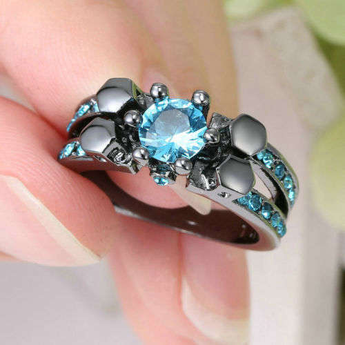 Beautiful Aqua Crystal Ring - Size 7