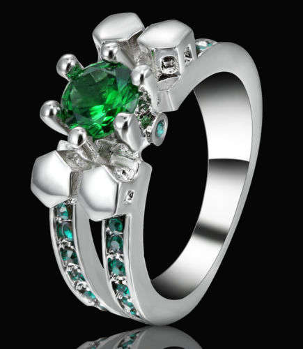 Beautiful Green Crystal Ring - Size 6