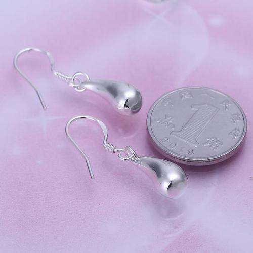 Beautiful Silver Plated Droplet Design Earrings