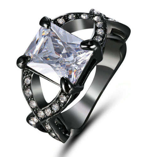 Beautiful Clear Crystal Ring - Size 6 1/2