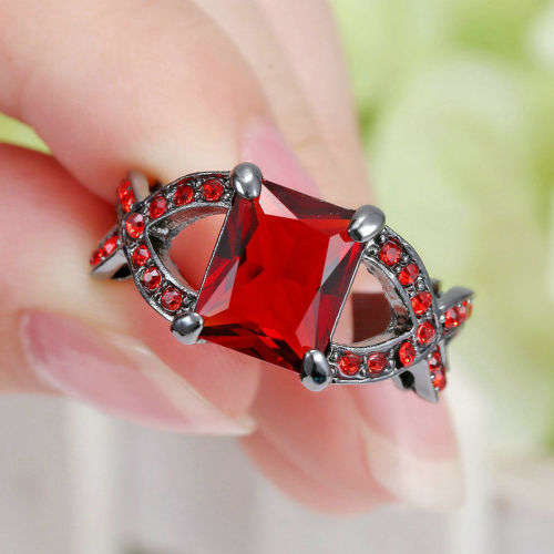 Beautiful Red Crystal Ring - Size 7