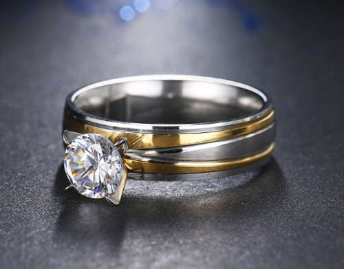 Beautiful Stainless Steel CZ Crystal Ring - Size 9 1/4