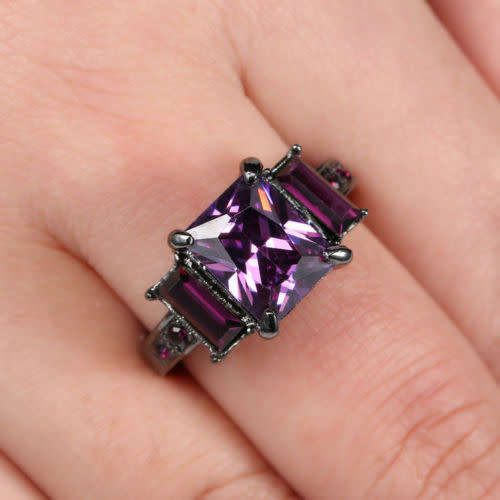 Stunning  Purple Crystal Ring - Size 9