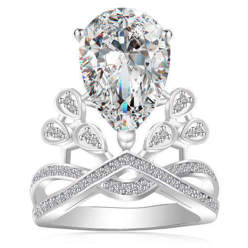 Beautiful 925 Sterling Silver White Crystal Ring - Size 9 1/2