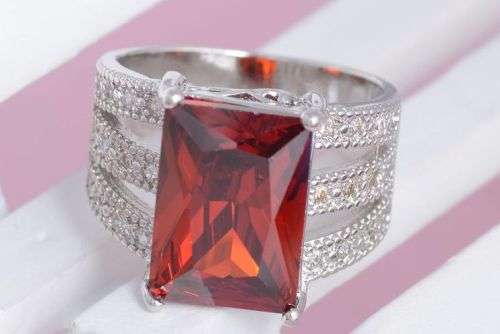 Elegant Red Crystal Fashion Ring - Size 8