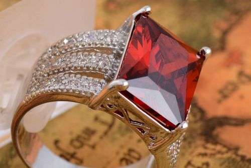 Elegant Red Crystal Fashion Ring - Size 8