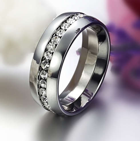 Stunning Diamante Stainless Steel Ring - Size  9 1/2