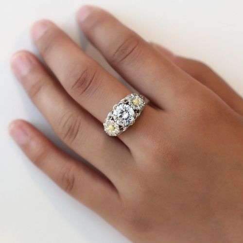 Elegant & Stylish Simulated Stone Chrysanthemum Ring - Size 7