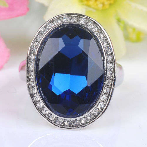 Gorgeous Blue Crystal Ring - Size 9