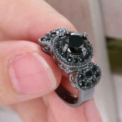 Elegant Black Gold Filled Crystal Ring - Size 6