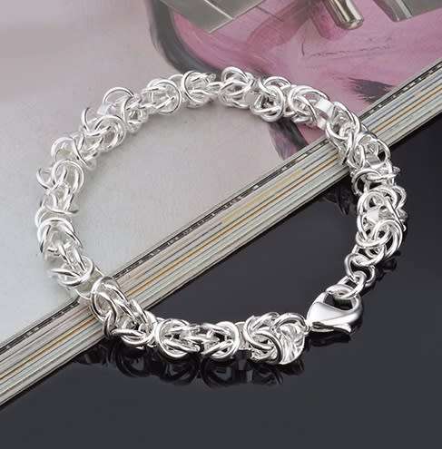 Elegant Link Bracelet