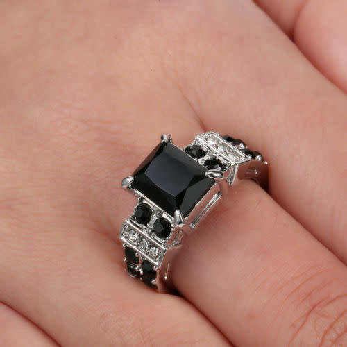 Beautiful White Gold Filled Black Crystal Ring - Size 6 1/4
