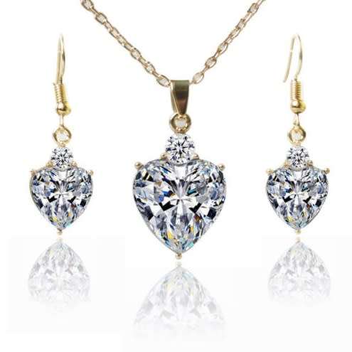 Gorgeous Clear Crystal Heart Jewellery Set
