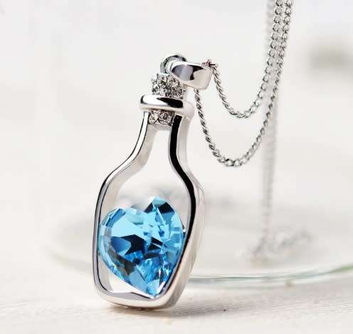 Beautiful Light Blue Crystal Necklace