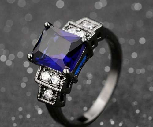 Elegant Black Gold Filled Blue Crystal Ring - Size 8