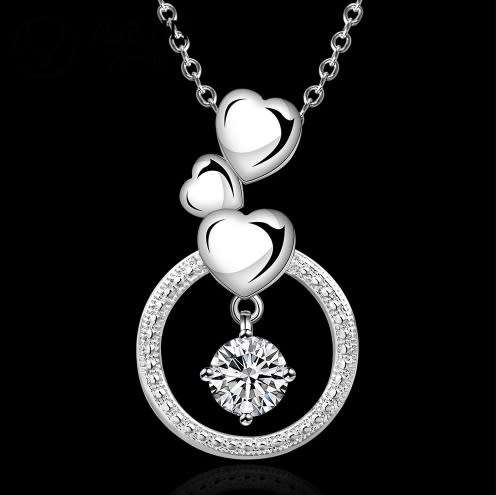 Exquisite White Crystal Fashion Necklace