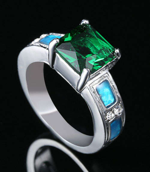 Green & Blue Crystal Fashion Ring - Size 9