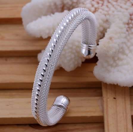 Stunning White & Silver Women's Fashion Bracelet