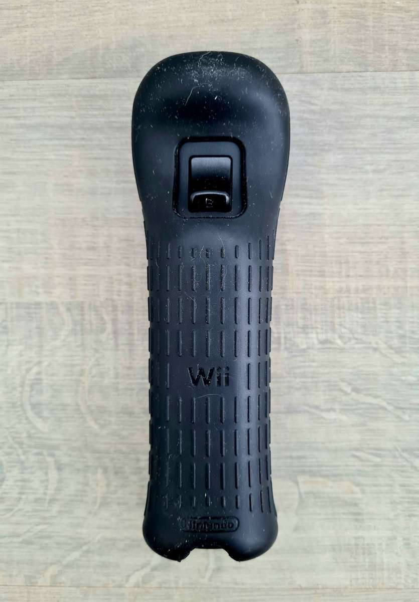 Official Nintendo Wii Remote and Nunchuck