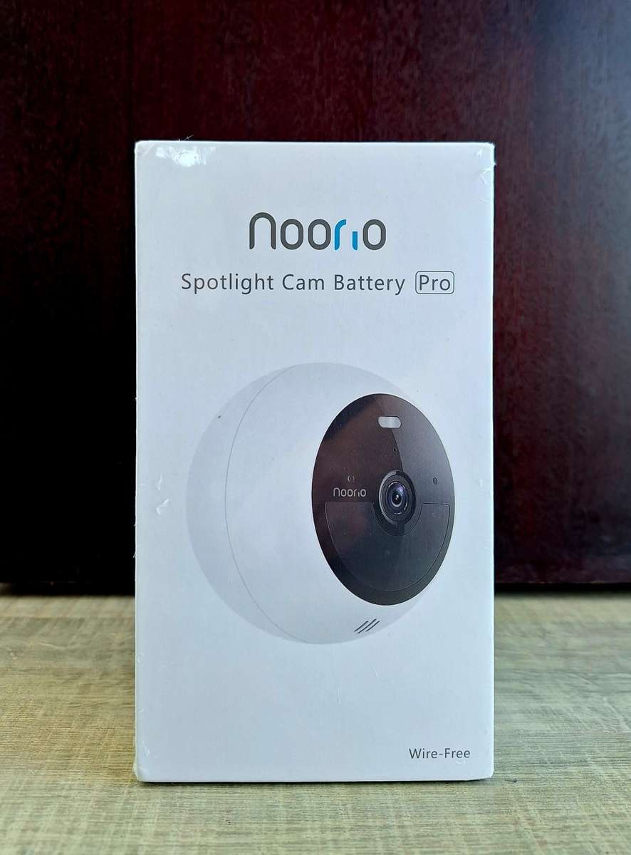 Noorio B210 Wireless Outdoor Security Camera - 2K version (Brand new and sealed)