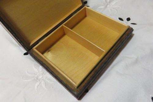 Wooden card box