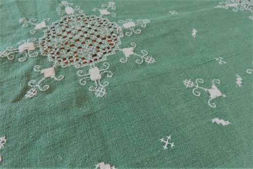 Green tablecloth - small with napkins