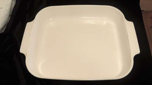 Corningware lasagne dish - A-21-B-N - white