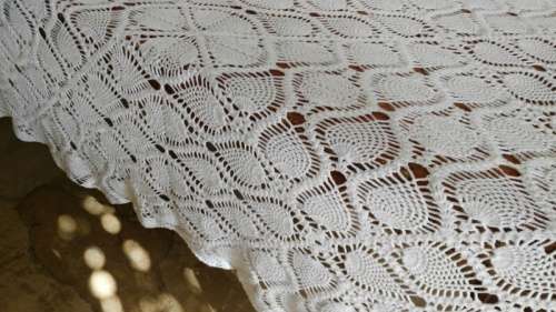 Large white crochet tablecloth 280 x 190cm